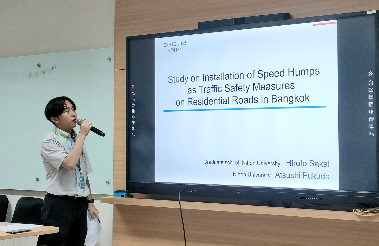 photo: Presentation by Dr. Tithiwach Tansawat